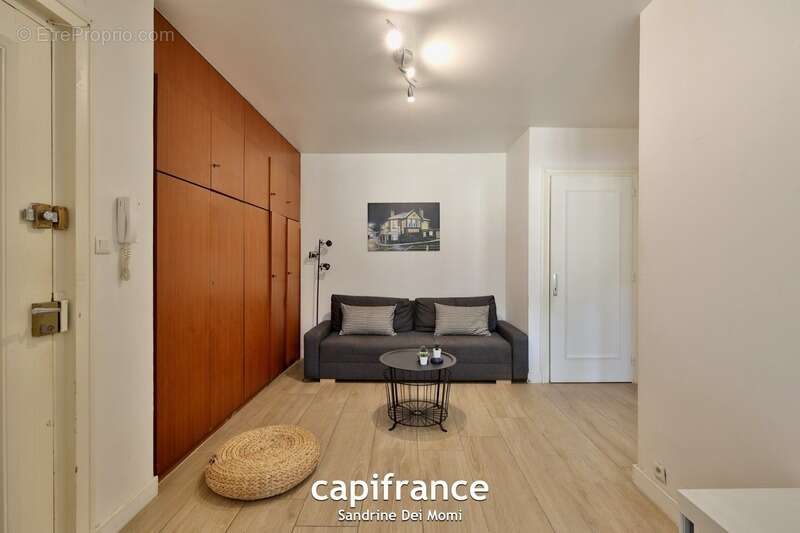 LYON 5EME ARRONDISSEMENT Appartement T2 avec cave - stationnement libre - photo 2