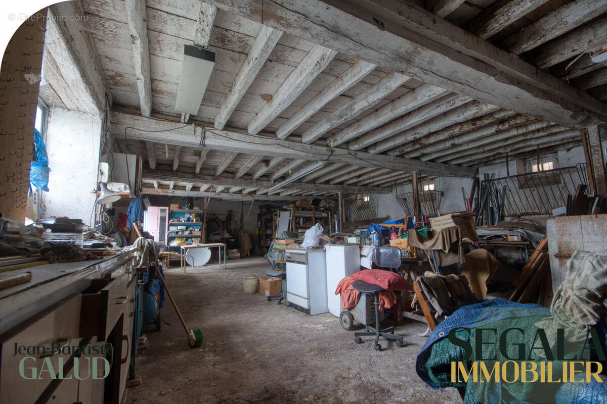 Maison à SAINTE-GEMME