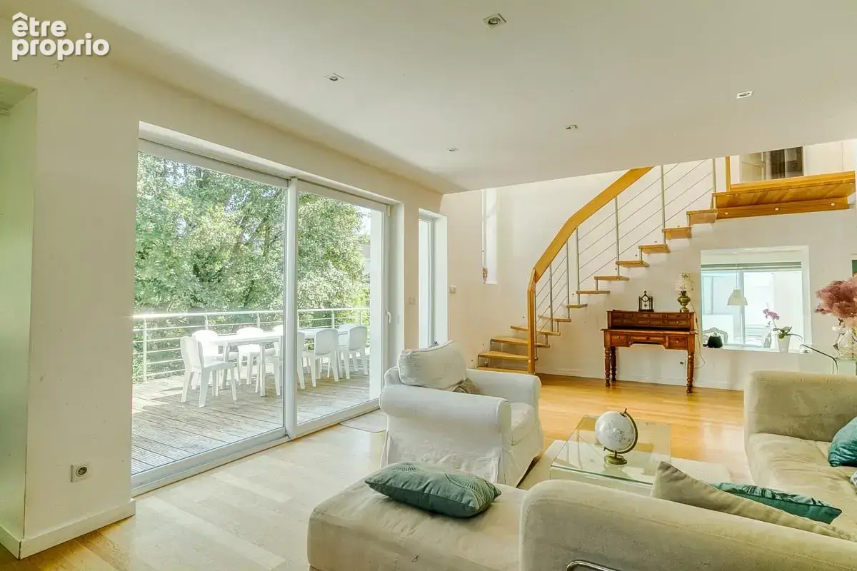 Maison 175 m² à Charbonnieres-Les-Bains  - photo 8