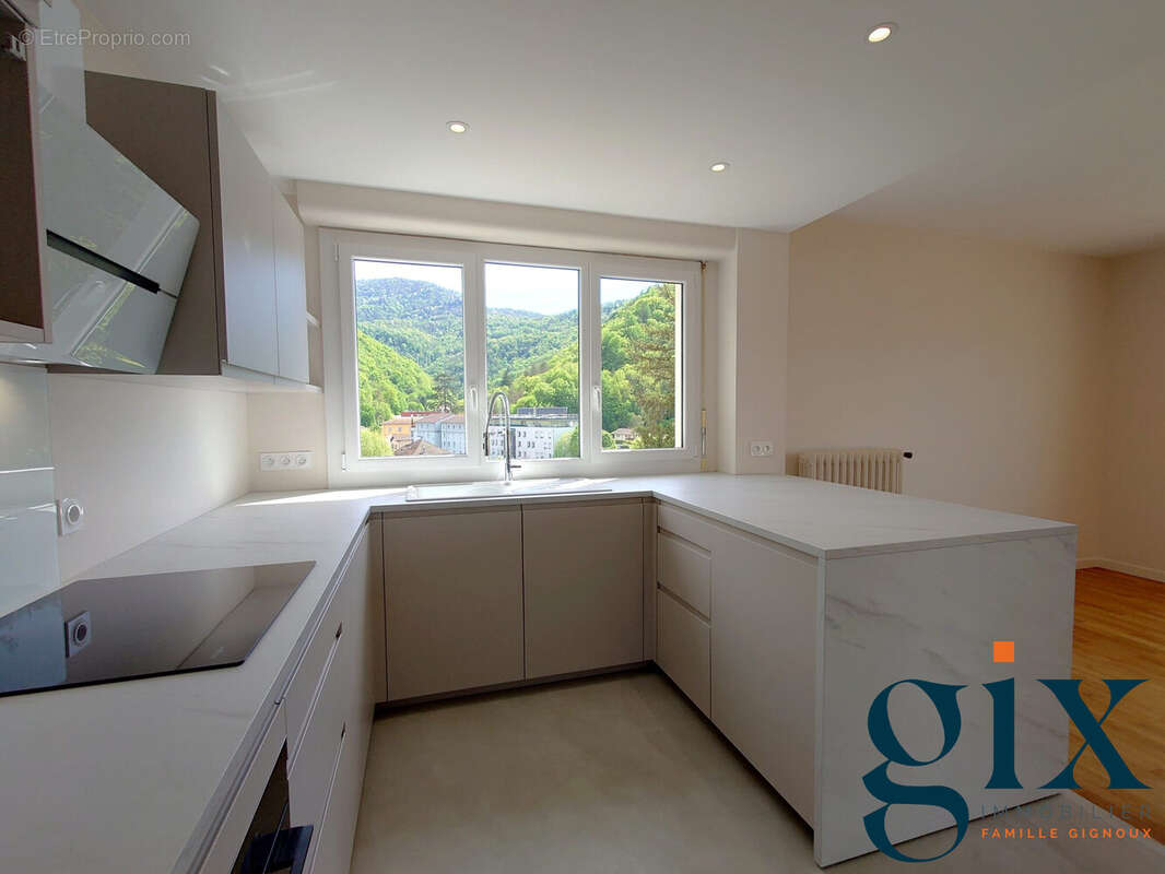 Appartement à GIERES