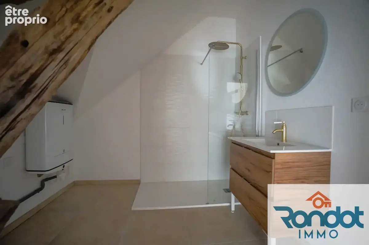 Appartement 2 pieces / 1 chambre / environ 75 m2 au sol / 54 m2 carrez - photo 6