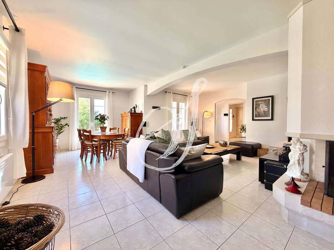 Maison à SAINT-GEORGES-D'ORQUES