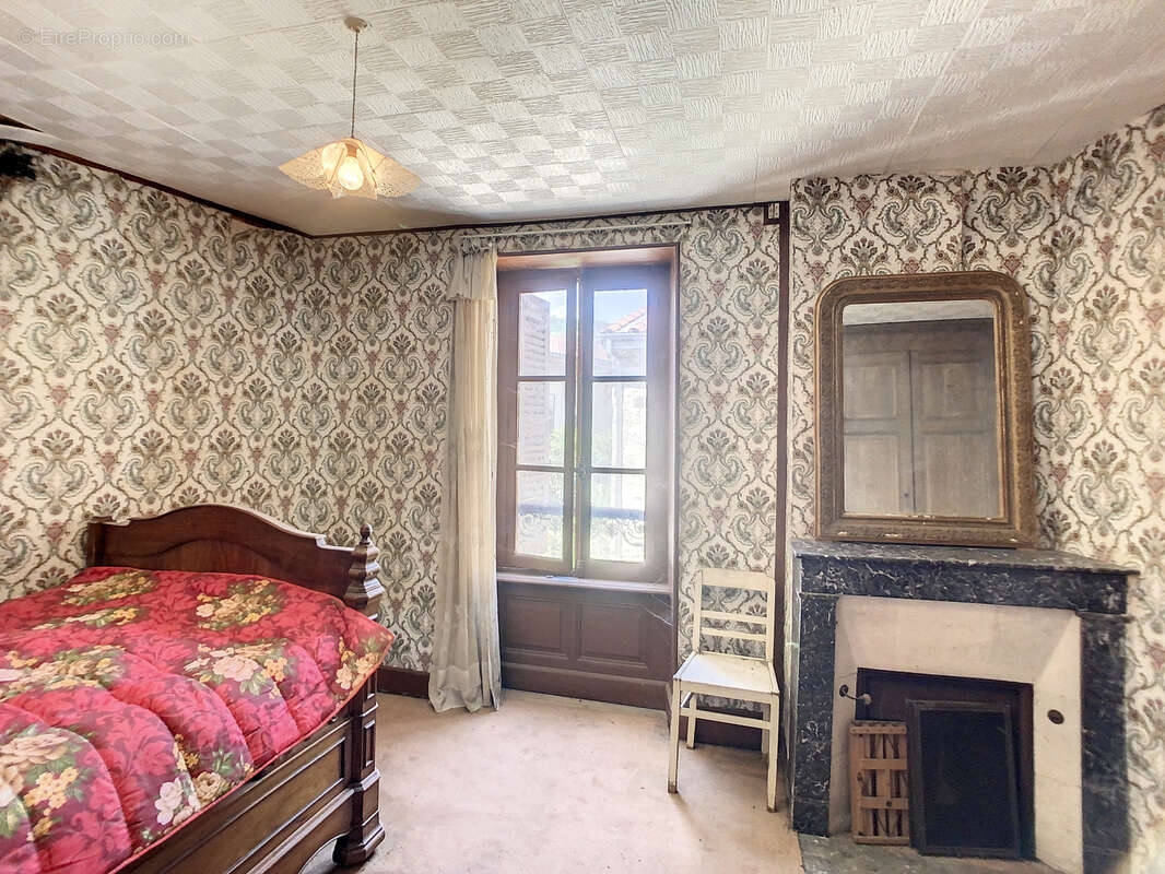 Maison à LUDESSE