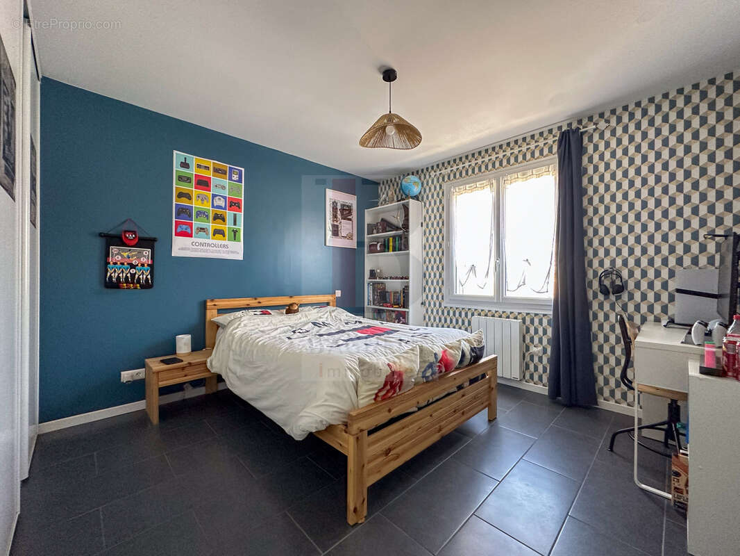 Maison plain-pied 3/4 ch avec piscine - photo 8