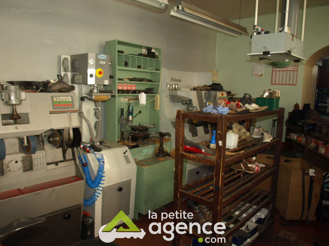 Commerce à COSNE-COURS-SUR-LOIRE