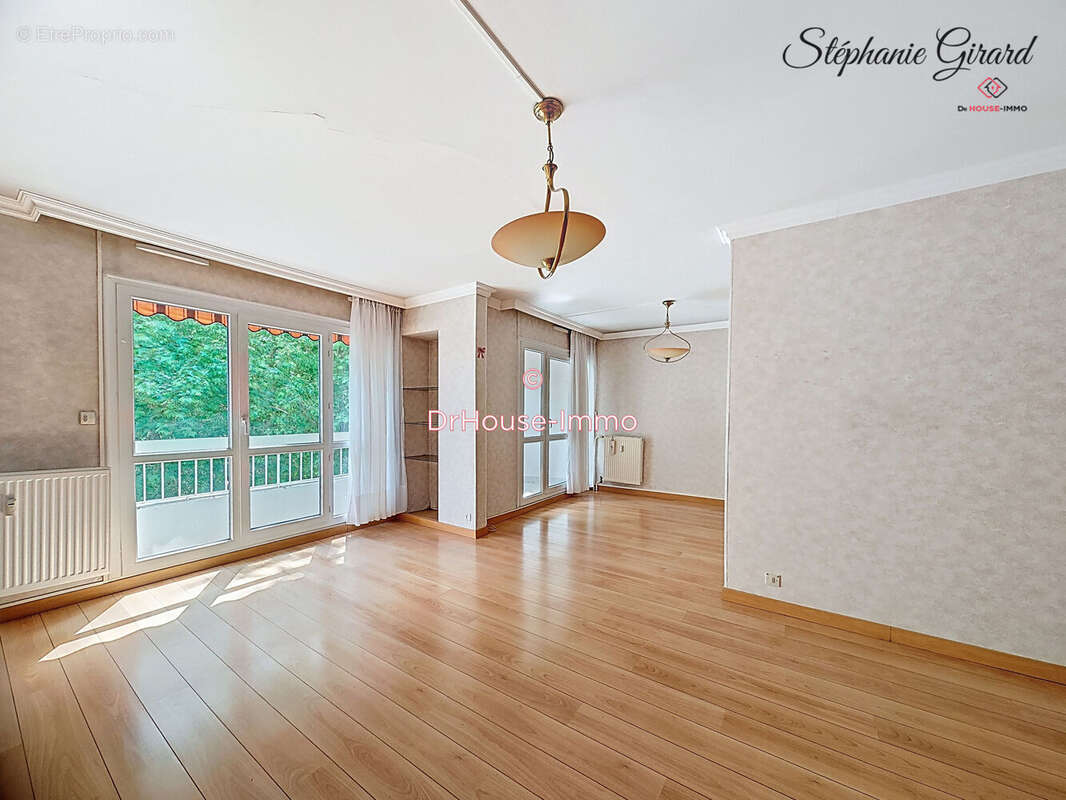 Appartement à FLEURY-LES-AUBRAIS