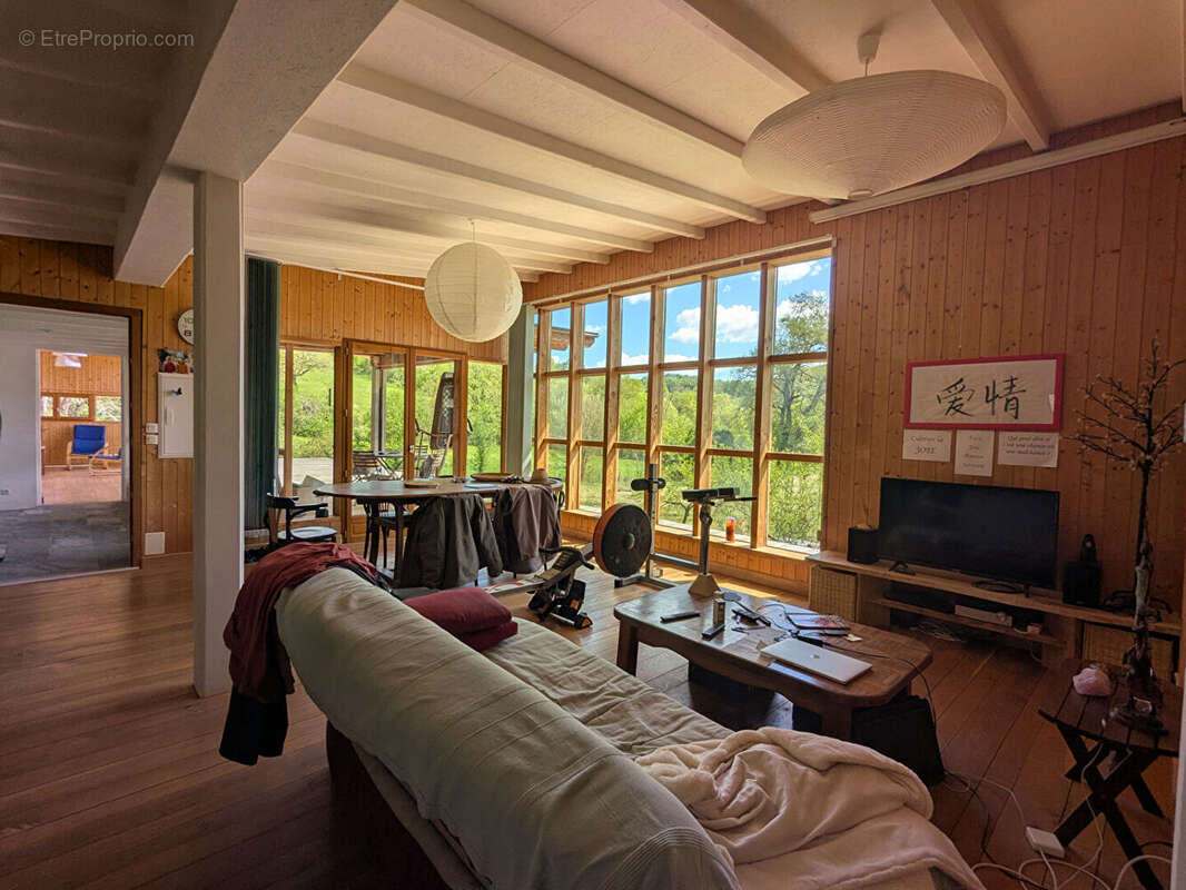 Maison en bois bioclimatique sur grand terrain - photo 4