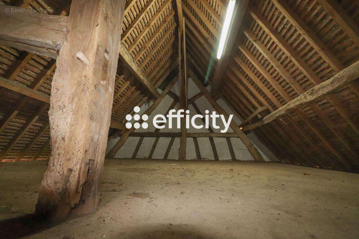 Maison à AMFREVILLE-LA-CAMPAGNE