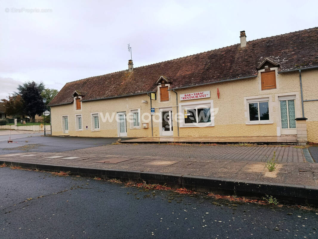 Maison à LA PEROUILLE