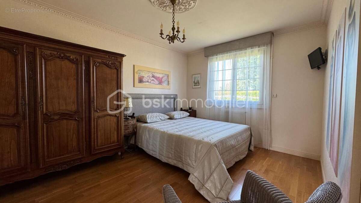 Maison à CHARTRES-DE-BRETAGNE