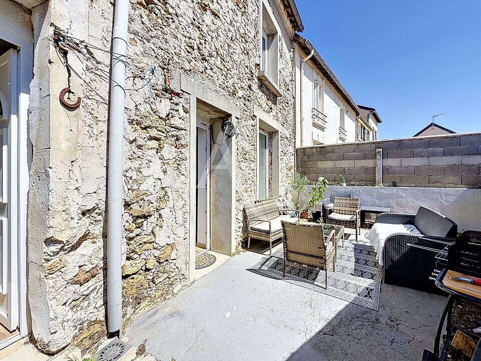 Maison à NANTEUIL-LES-MEAUX
