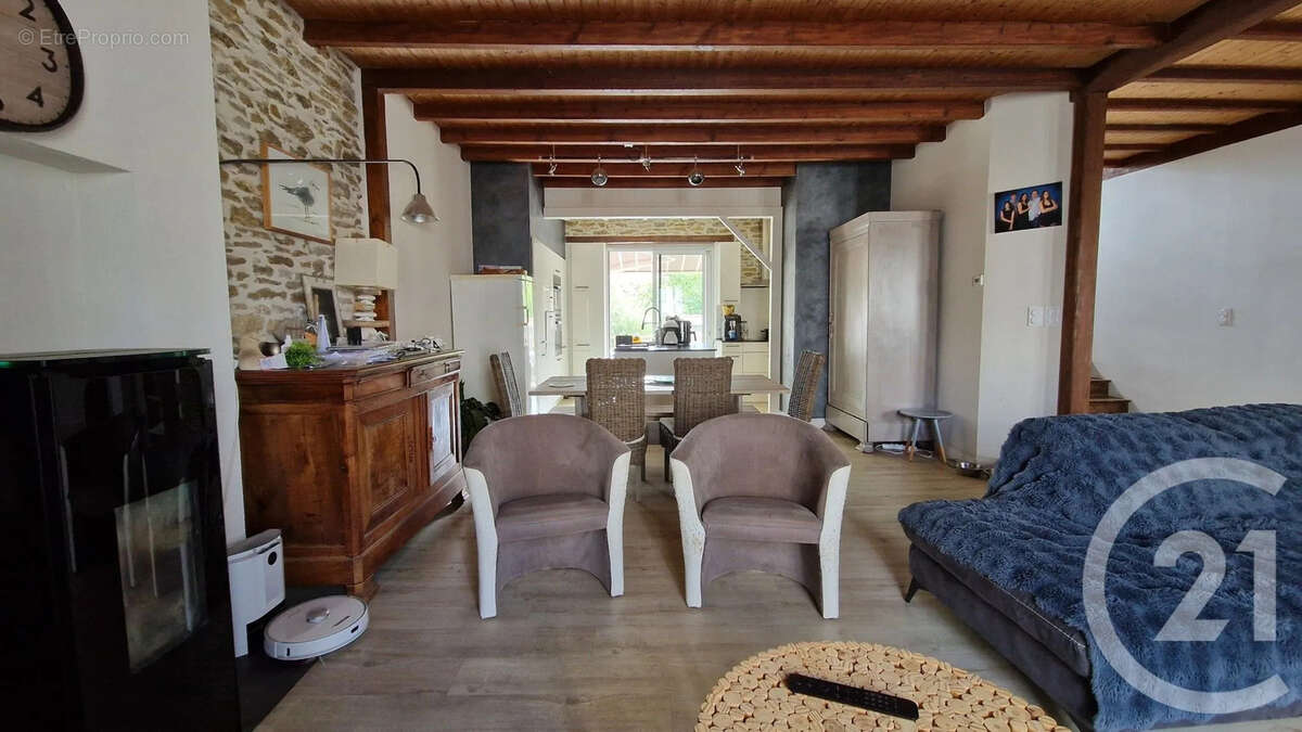 Maison à TALMONT-SAINT-HILAIRE