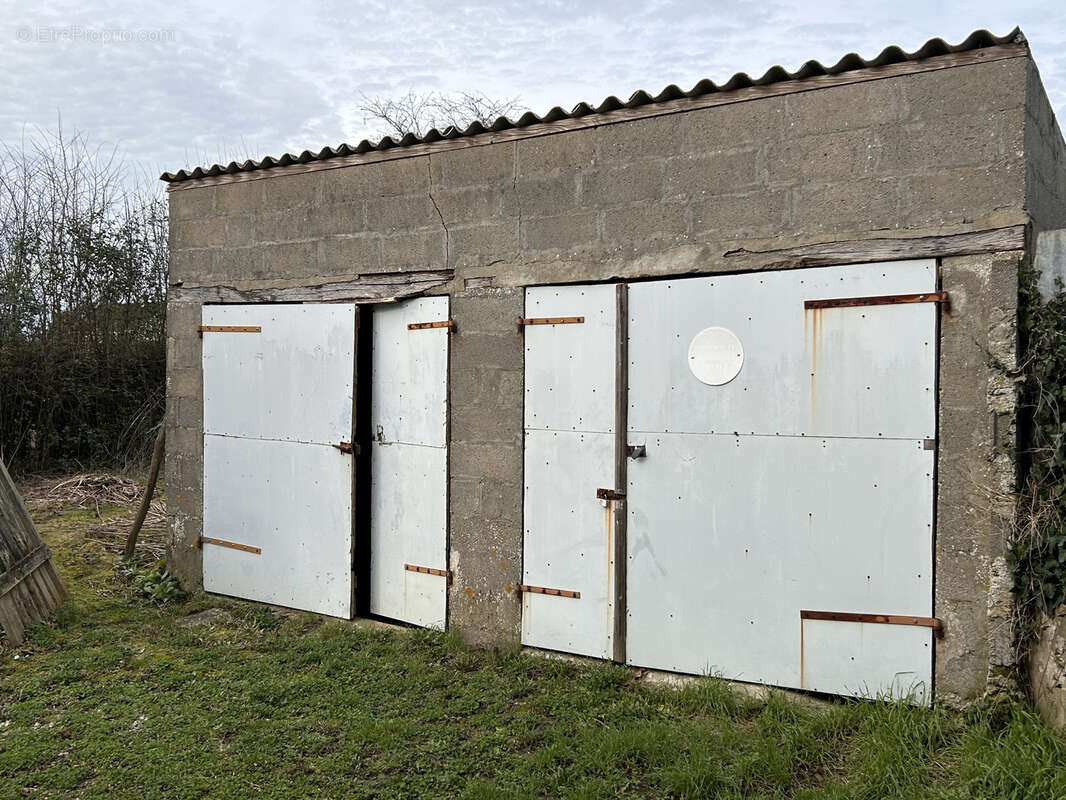 Maison à LE PIN-LA-GARENNE