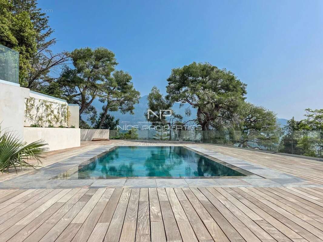 Maison à ROQUEBRUNE-CAP-MARTIN