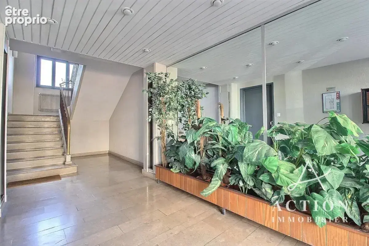 Appartement très lumineux 85m² - 2 chambres - Croisé Laroche MARCQ EN BAROEUL - photo 9
