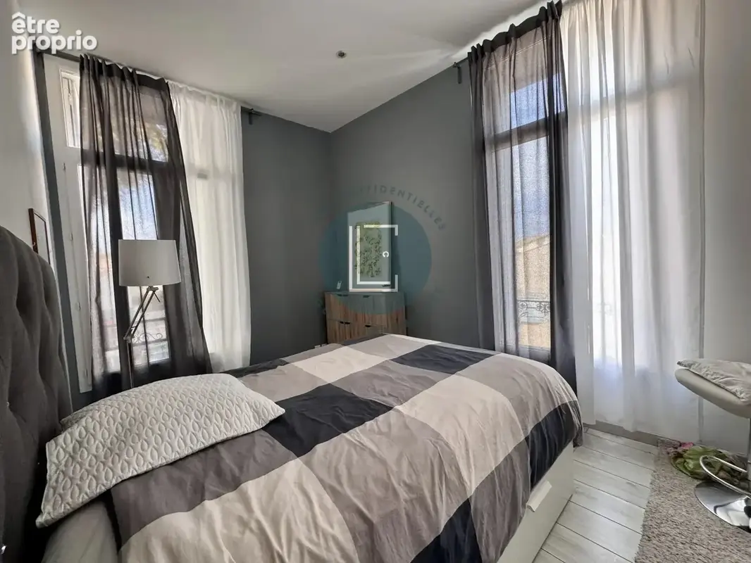 Mauguio centre - T4 89 m² de caractère avec parking privé - photo 9