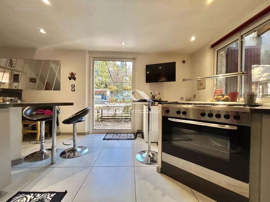 Maison à SAINT-MARTIN-DE-VALGALGUES