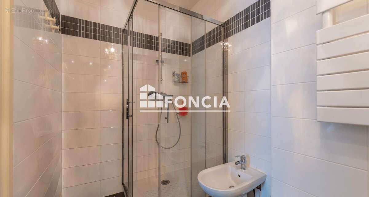 Appartement à PARIS-19E