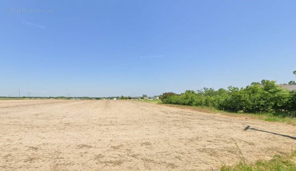 Terrain à SEMBLANCAY