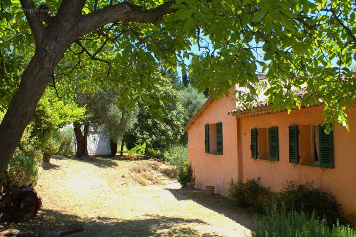 Maison à PEYMEINADE