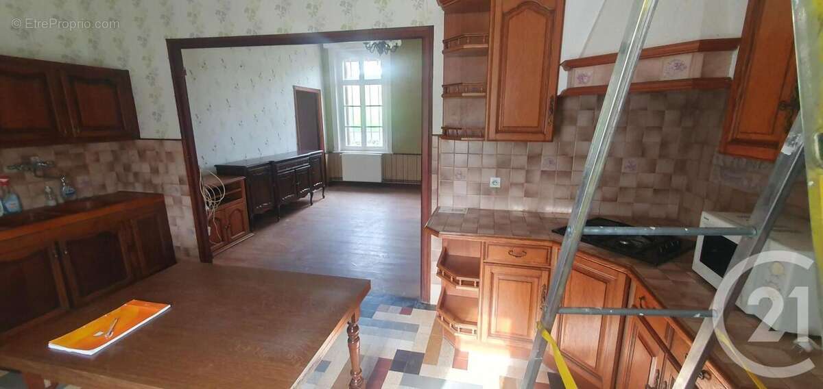 Maison à MAINTENAY