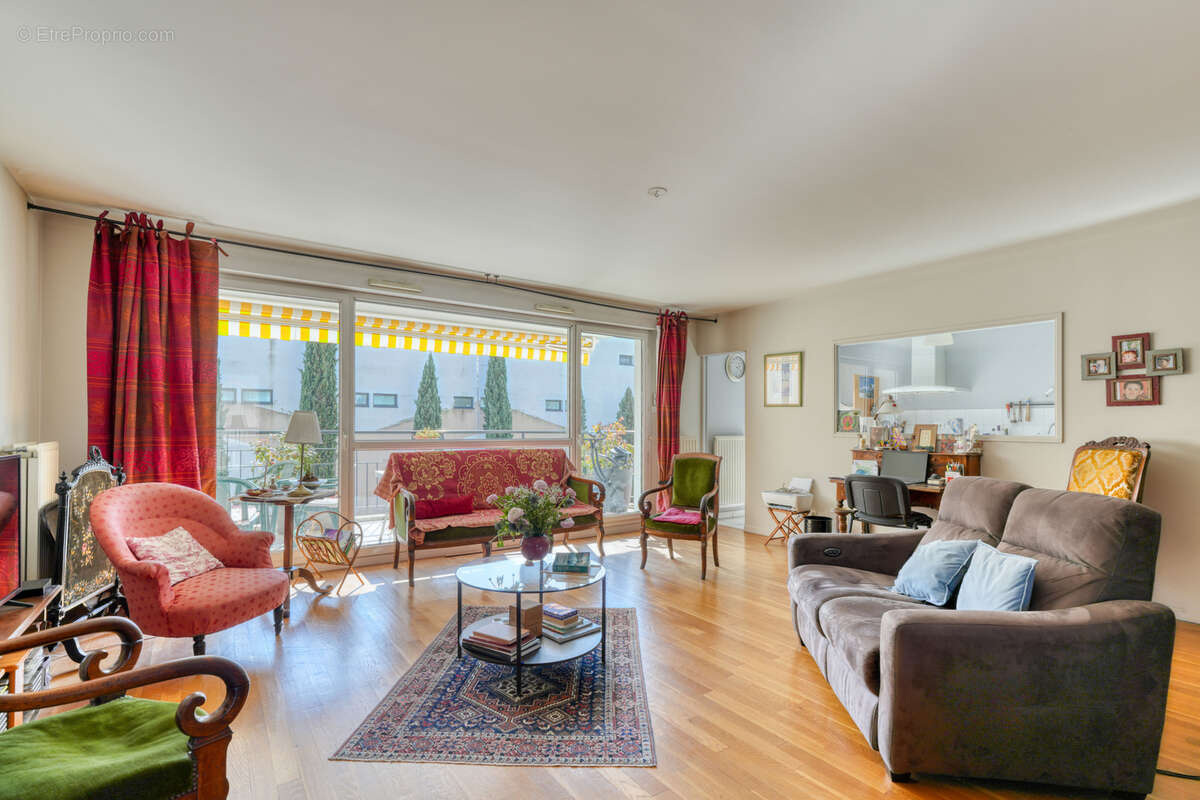 Appartement à TASSIN-LA-DEMI-LUNE