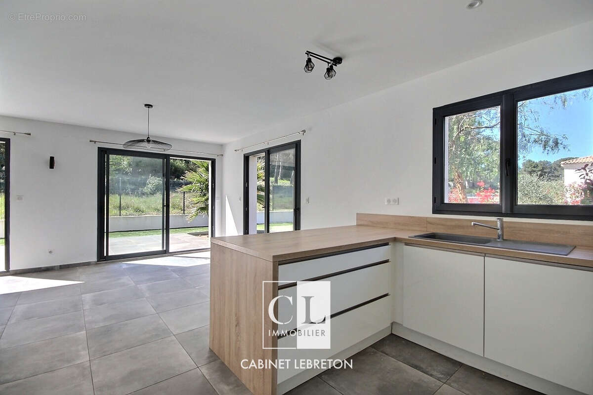 Maison à LA PENNE-SUR-HUVEAUNE