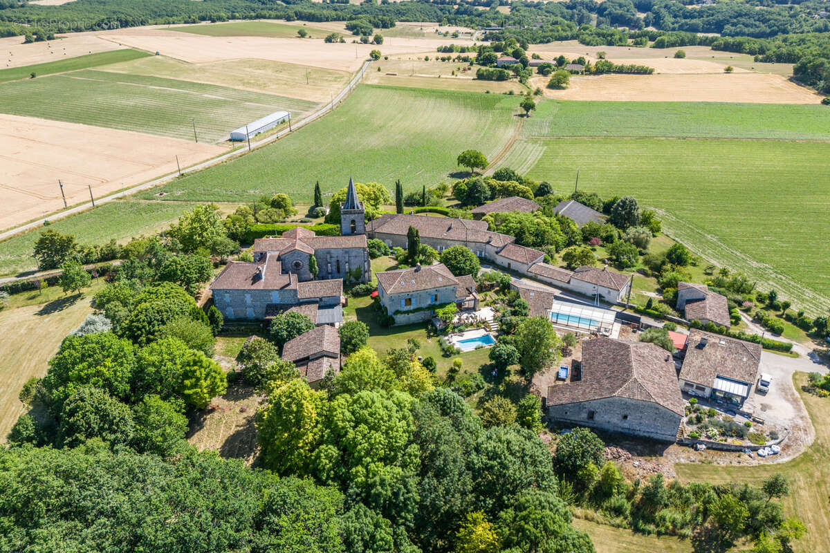 Propriété de campagne avec piscine et dépendances - photo 56
