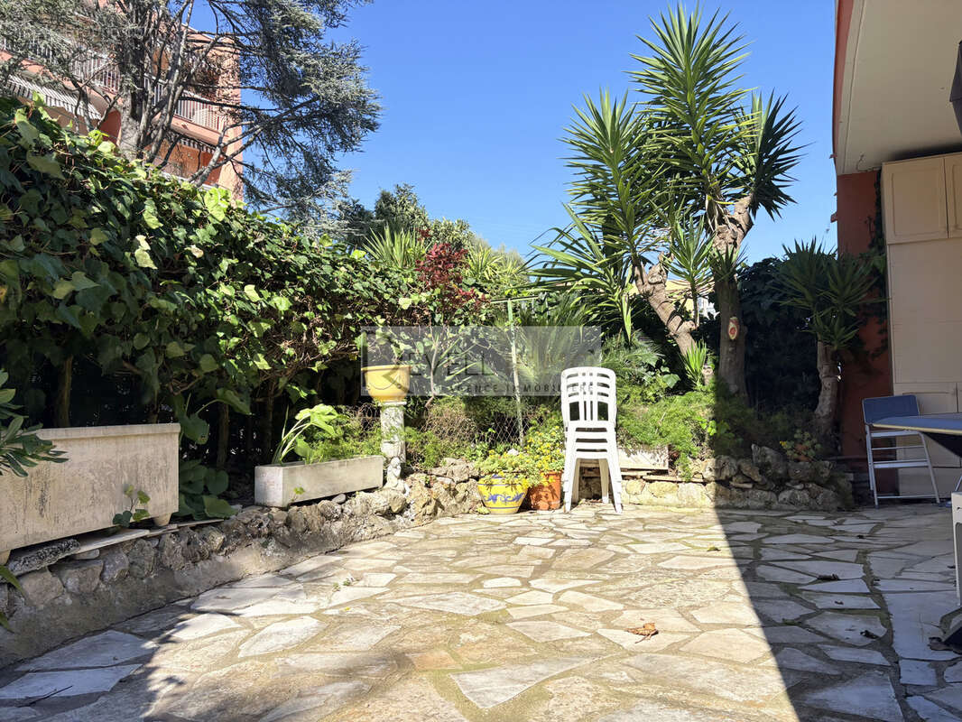 Appartement à VILLENEUVE-LOUBET