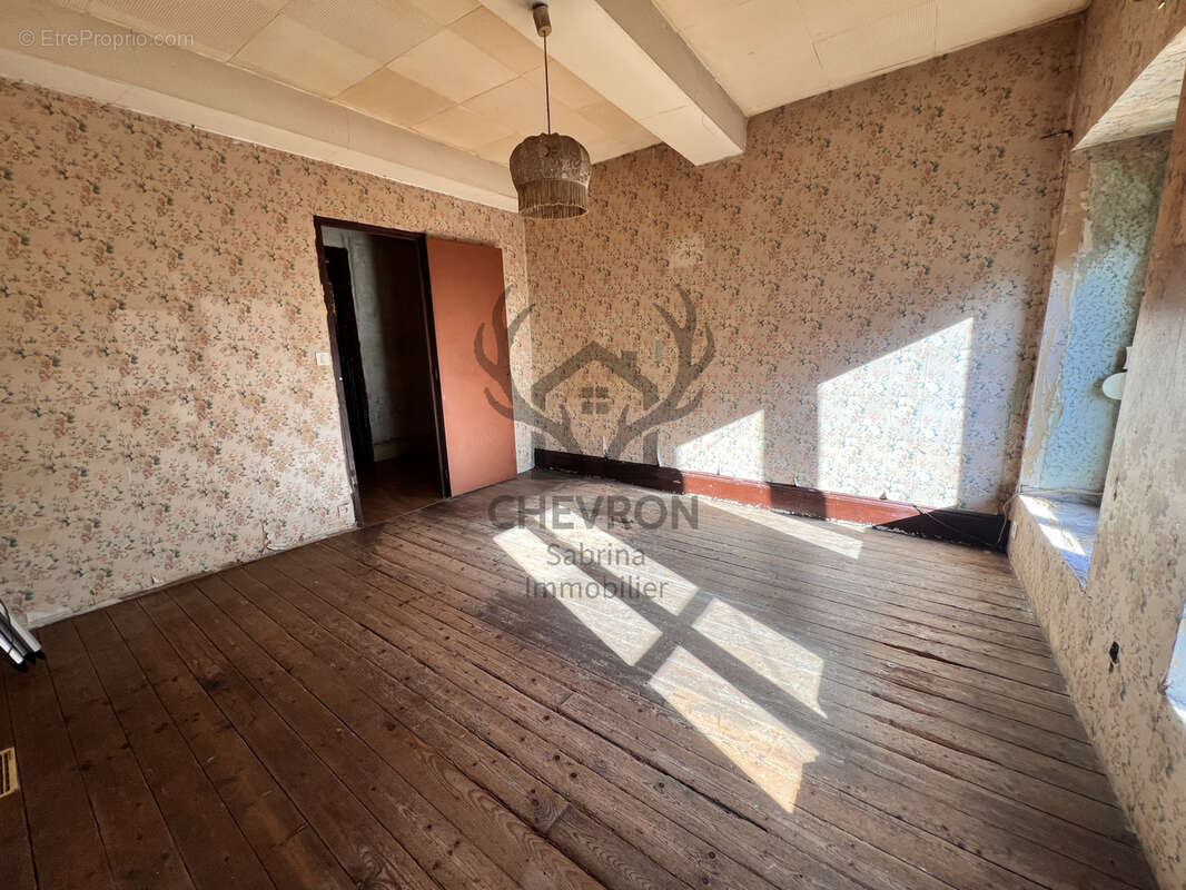 Maison à rénover - 110 m2 - Houldizy - photo 12