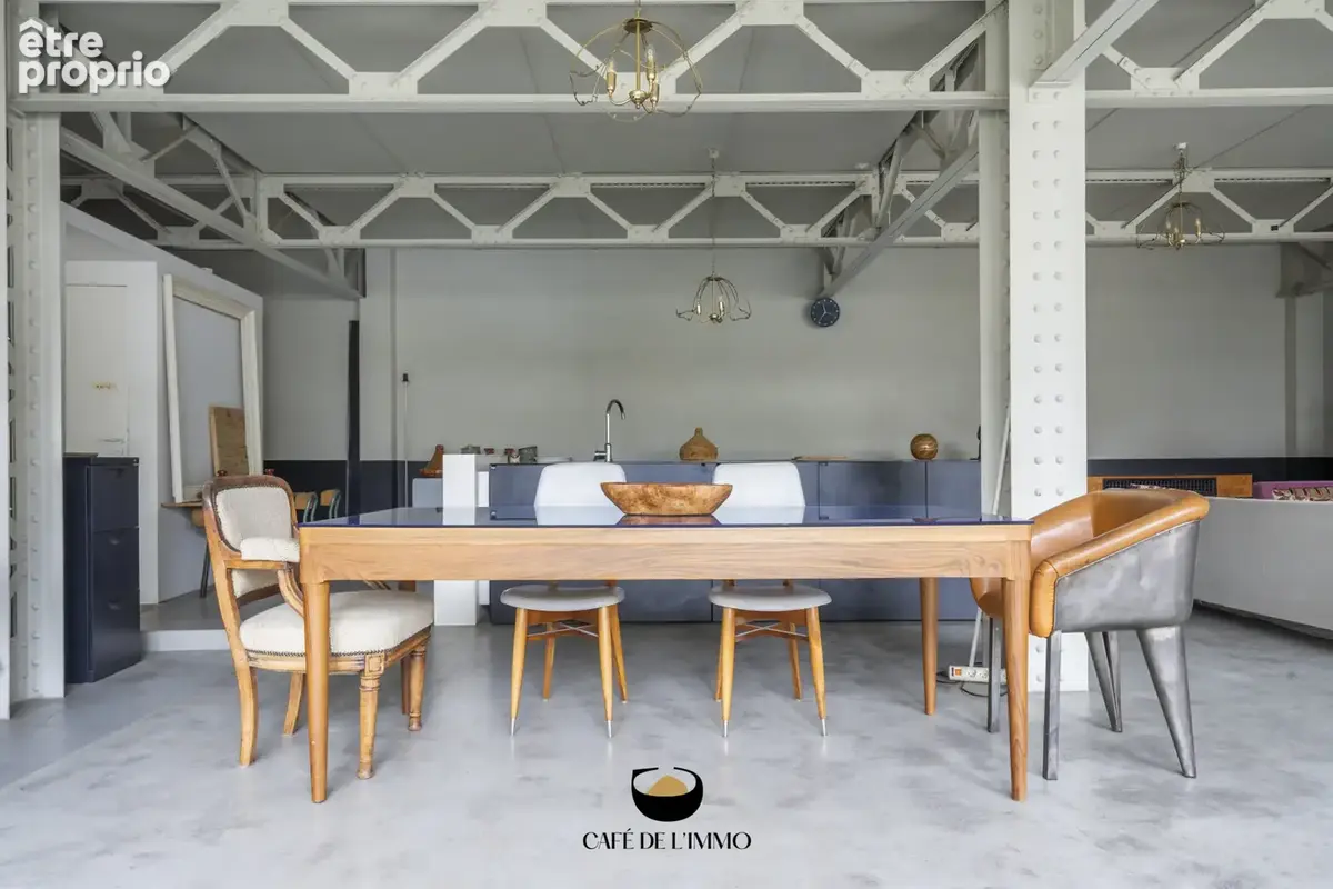 Loft de caractère à usage d'habitation ou professionnel - 192 m2 aux accents New-Yorkais, au cœur de Paris - photo 3