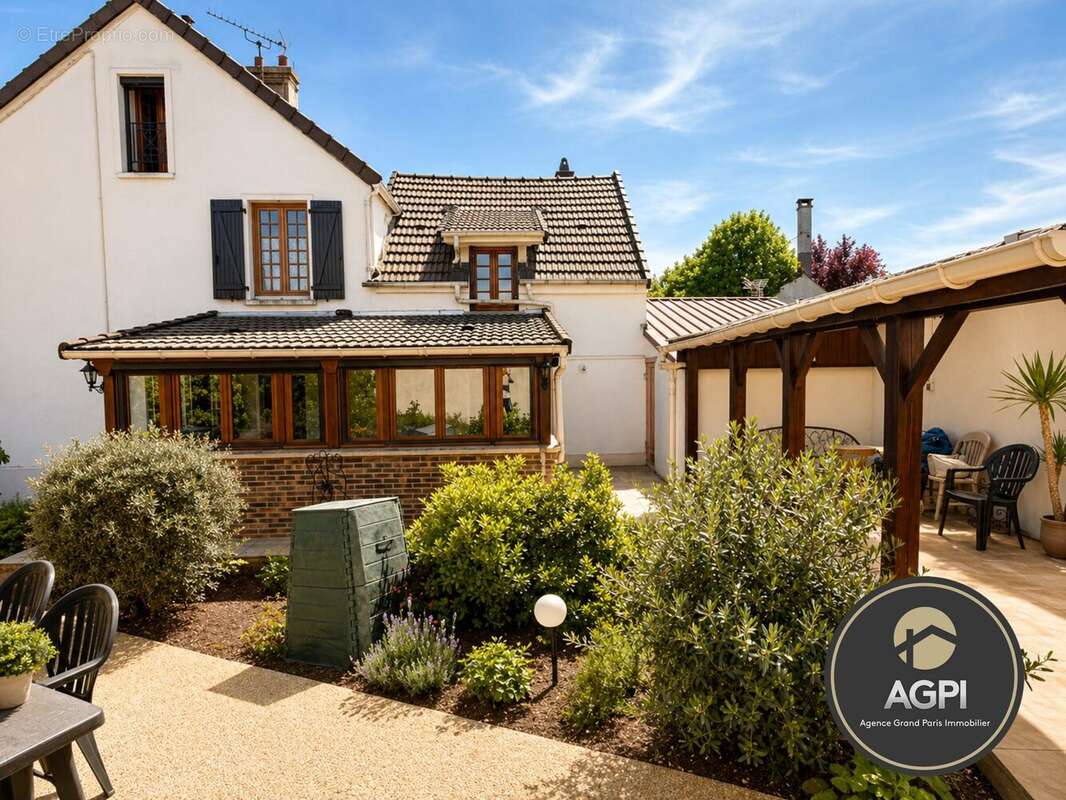 Maison à SACLAY