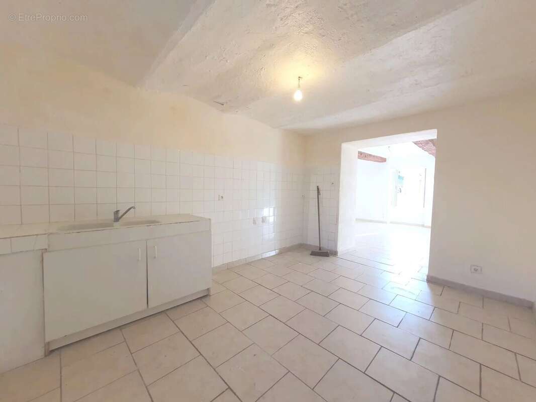 Maison à CAUMONT-SUR-DURANCE