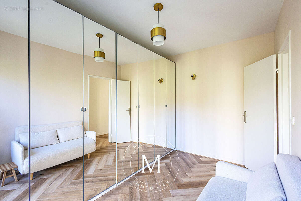 Appartement à MONTROUGE