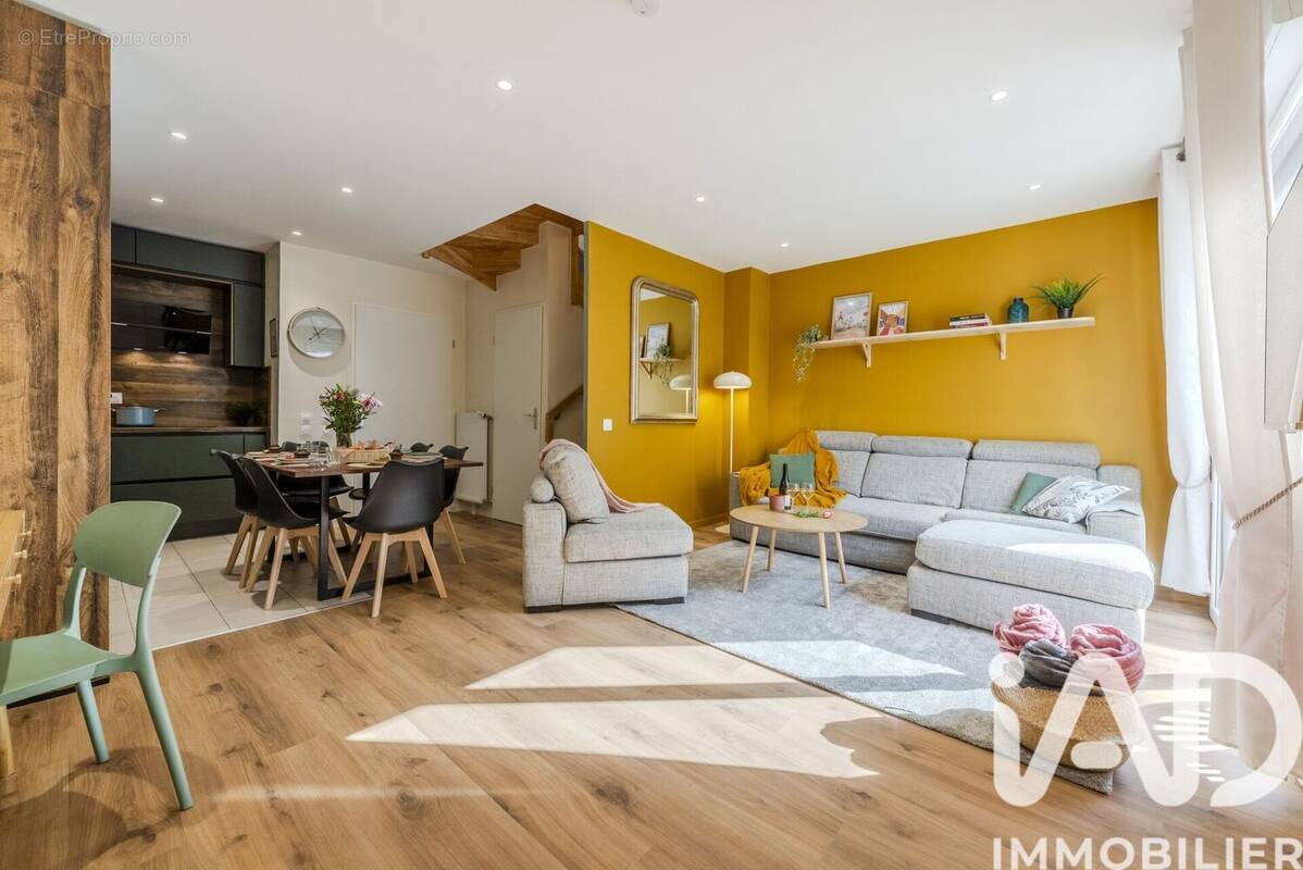 Photo 1 - Appartement à BUSSY-SAINT-GEORGES