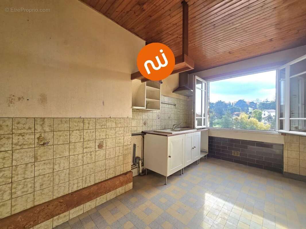 Appartement à TASSIN-LA-DEMI-LUNE