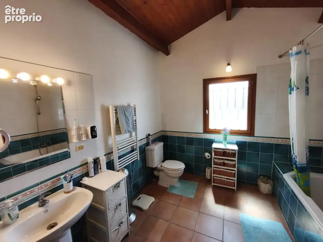 Maison T5 de 152 m2 avec piscine et vue dégagée - photo 15