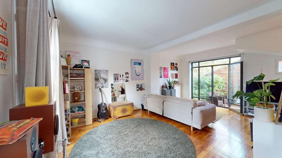 Maison à PARIS-19E