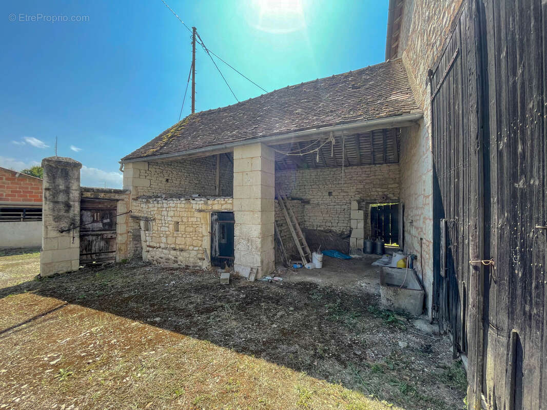 Maison à SAINT-SAUVEUR