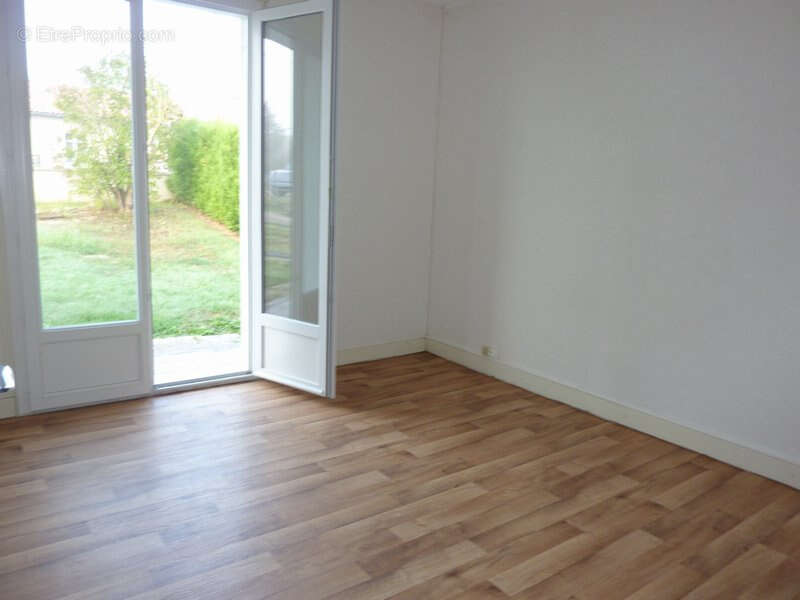 Maison à SAULGE