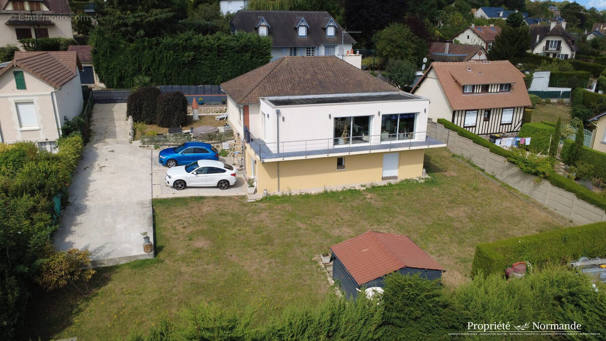 Maison à SAINT-ARNOULT
