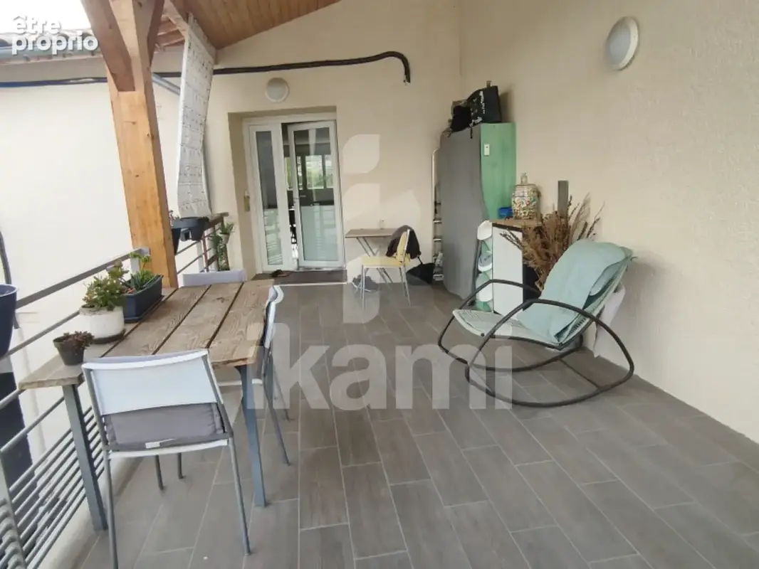 Appartement T4 rénové 86 m2 - Génissieux - photo 10