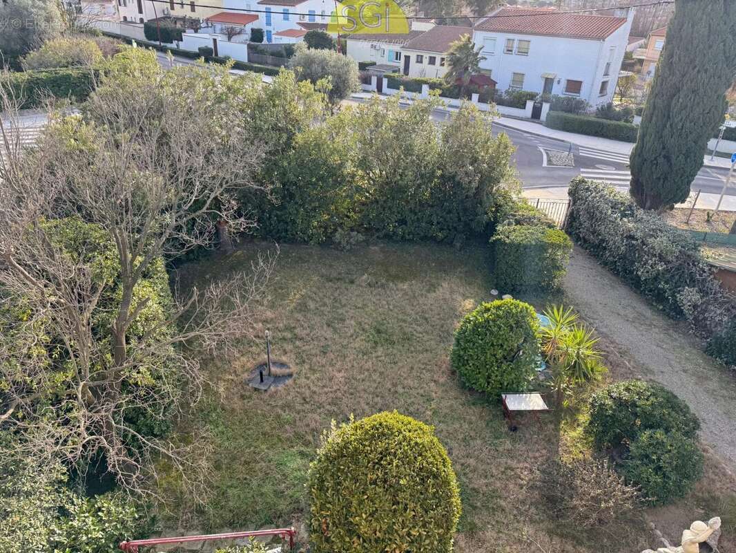 Maison à SAINT-GENIS-DES-FONTAINES