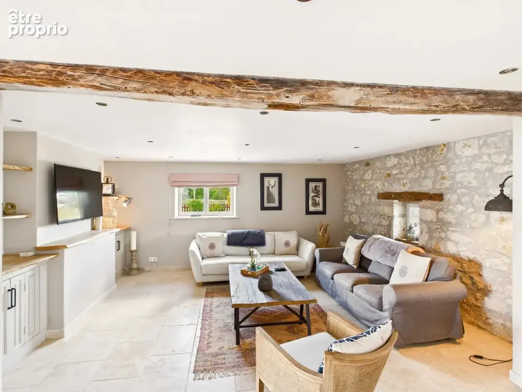 Superbe Ferme Restaurée avec Logements Flexibles, Piscine et Dépendances - photo 6