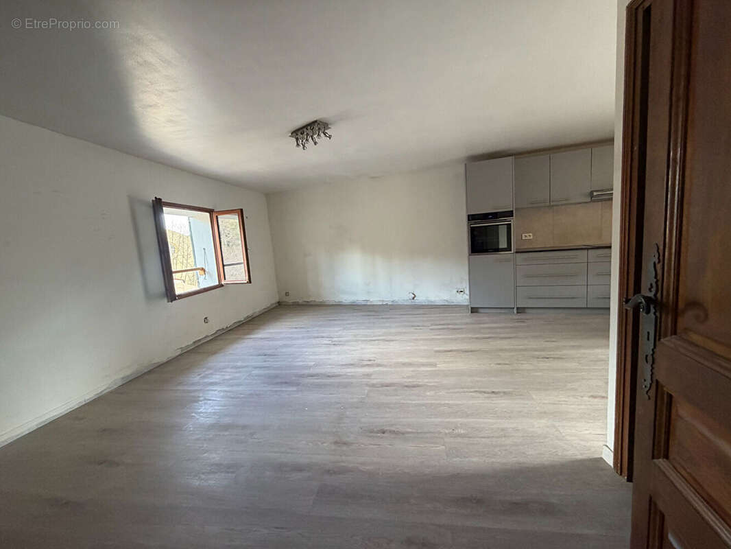 Appartement à CALLIAN