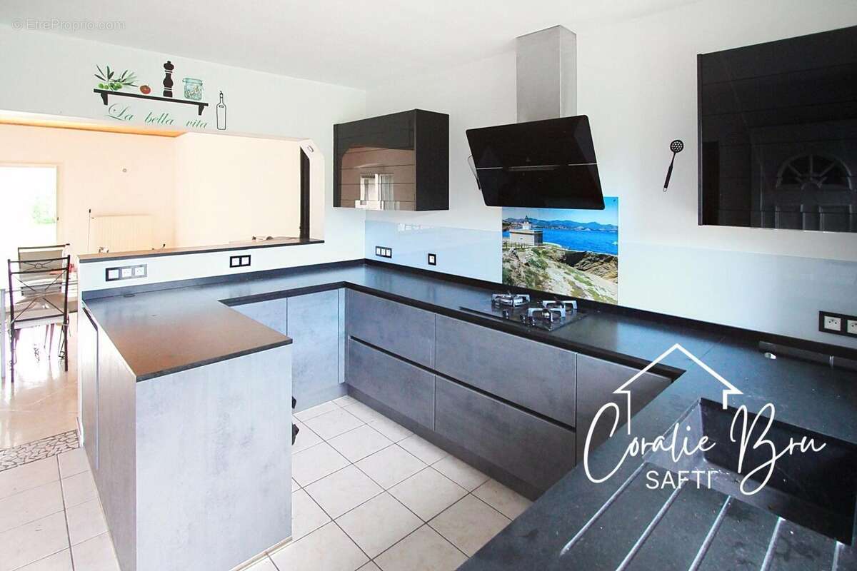 Maison 135 m² à Cubnezais  - photo 5