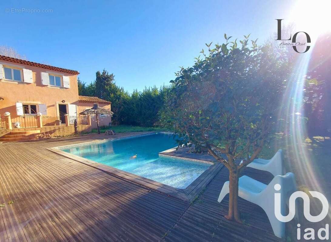 Photo 2 - Maison à SIMIANE-COLLONGUE