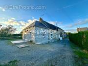 Maison à SAINT-SAUVEUR-DES-LANDES
