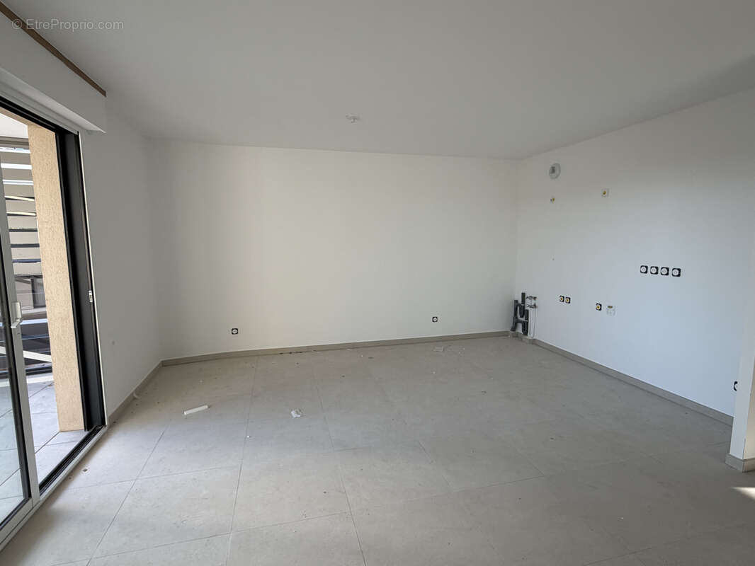 Appartement à CAP-D'AIL