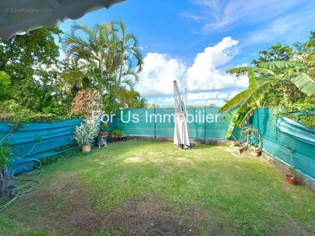 Maison à PETIT-BOURG